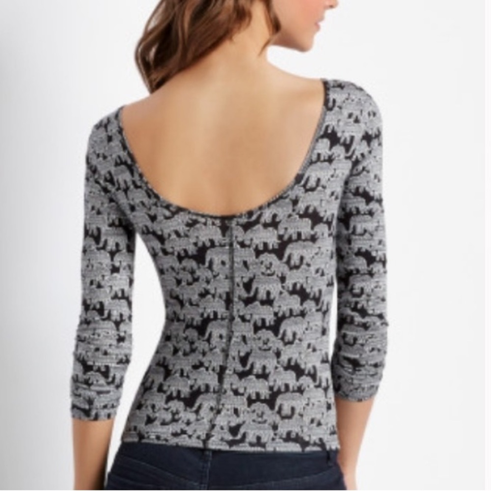 New with Tags Aeropostale Map to Mars Black and White Elephant Long Sleeve Top